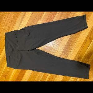 Lululemon Wunder Train HR 23” Dark Olive size 12